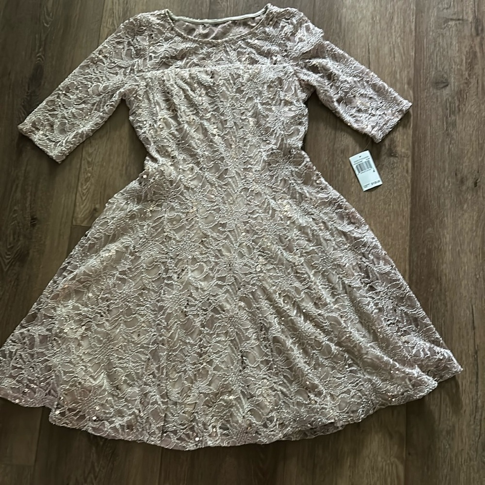 Women’s lace dress